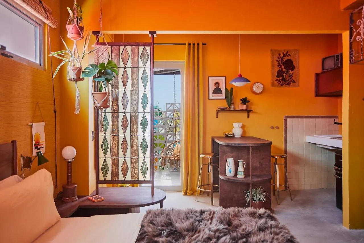 Mood Haus By Dw - 70'S Retro Stays 산후안 아파트